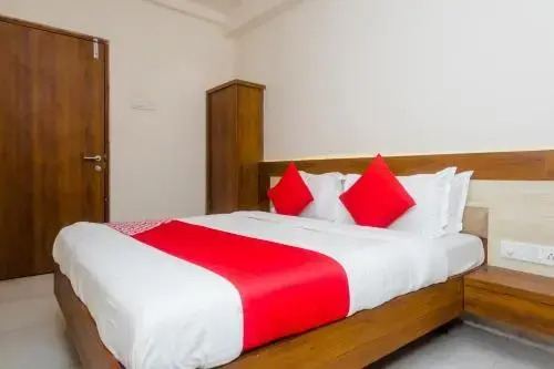 Garima Palace by OYO Rooms