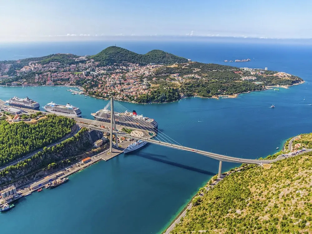 Attractive Apartment in Dubrovnik With Balcony and Parking