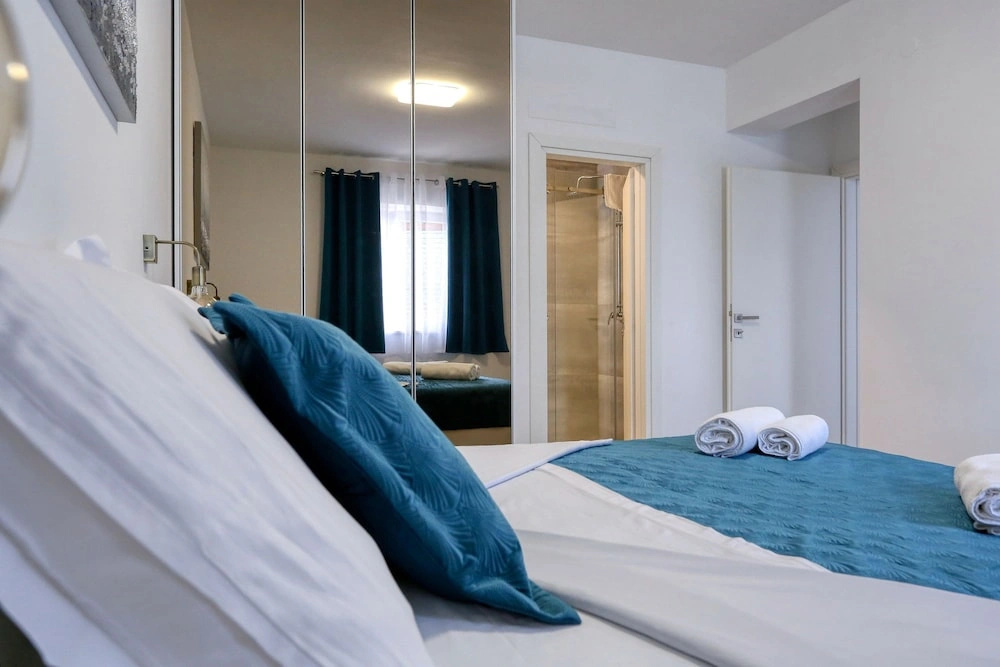 Villa Orkula With Heated Pool