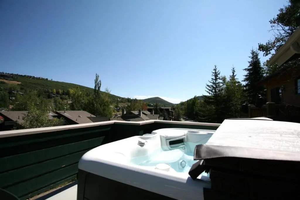 Aspen Grove 3 Bedrooms AGC-8 by KBM