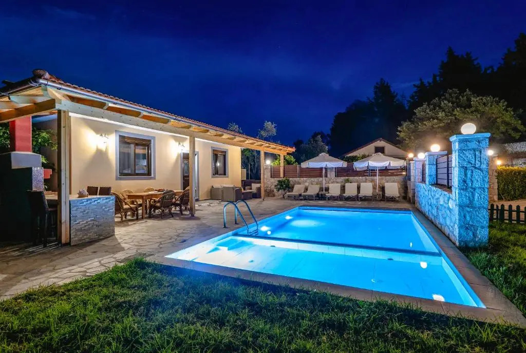 Villa Rafaella2