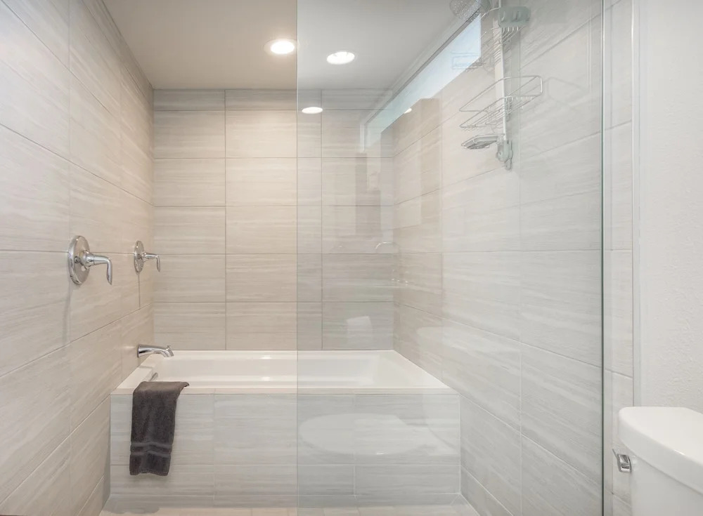 PS Modern Pool Jewel Three Bedroom House