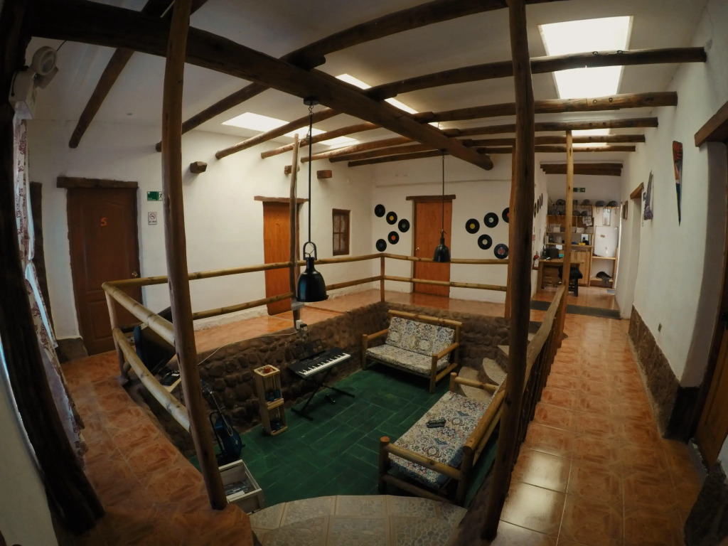 Rey Lagarto Hostel