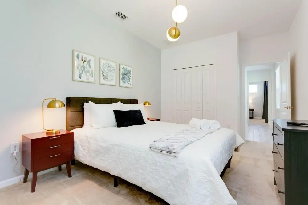 6BR Luxury Home - Private Pool Hot Tub and BBQ