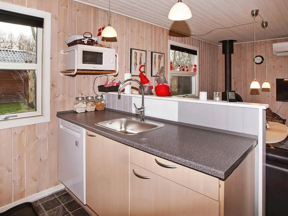 Fantastic Holiday Home in Hemmet With Whirlpool