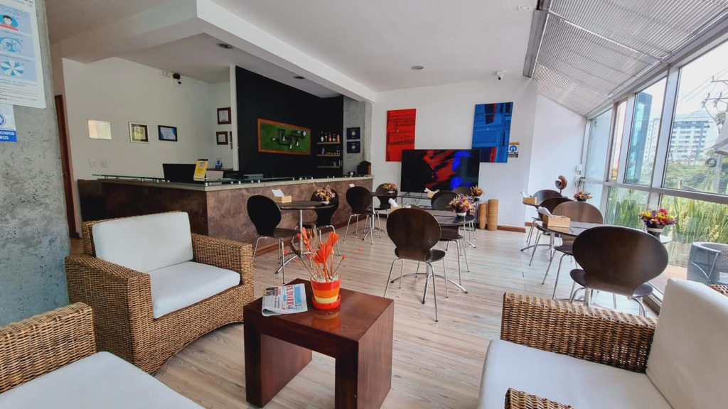 Hotel Habitat Suite