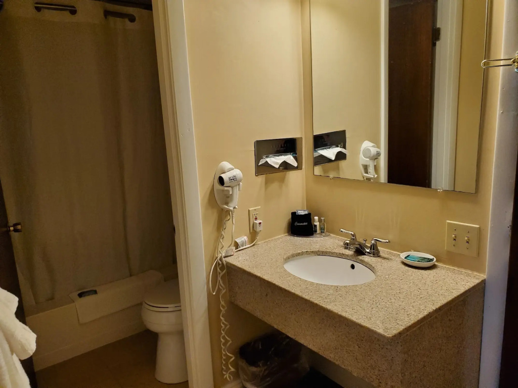 Fireside Inn and Suites Bangor