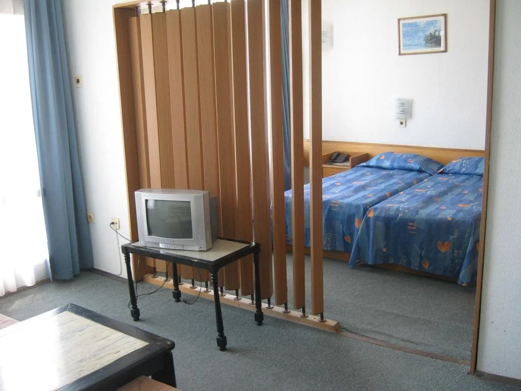 Neptune Hotel