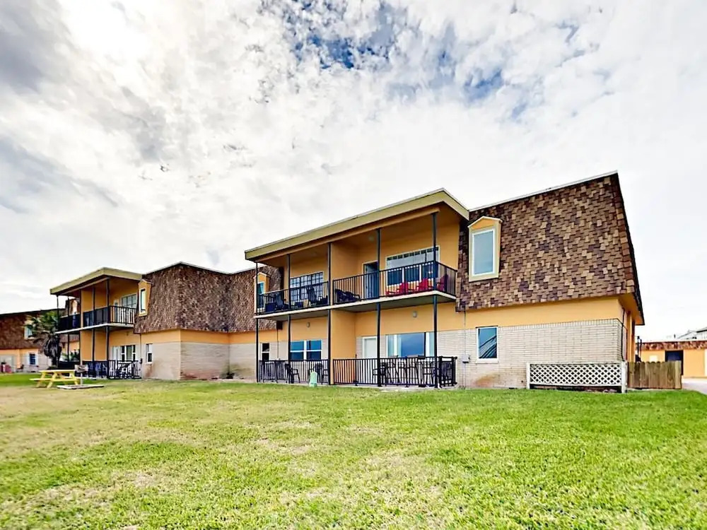 700 Island Retreat Rd - 2 Br Home