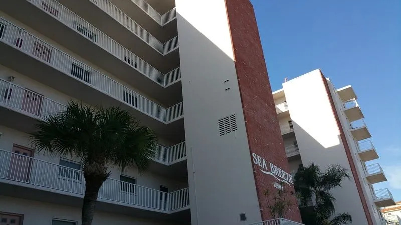Sea Breeze Resort
