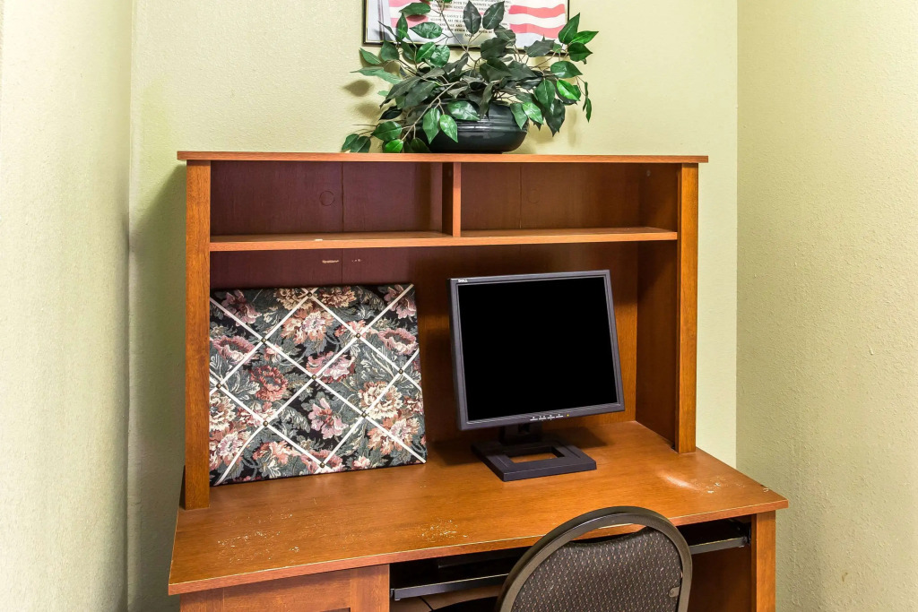 Rodeway Inn & Suites Smyrna - Nashville Area