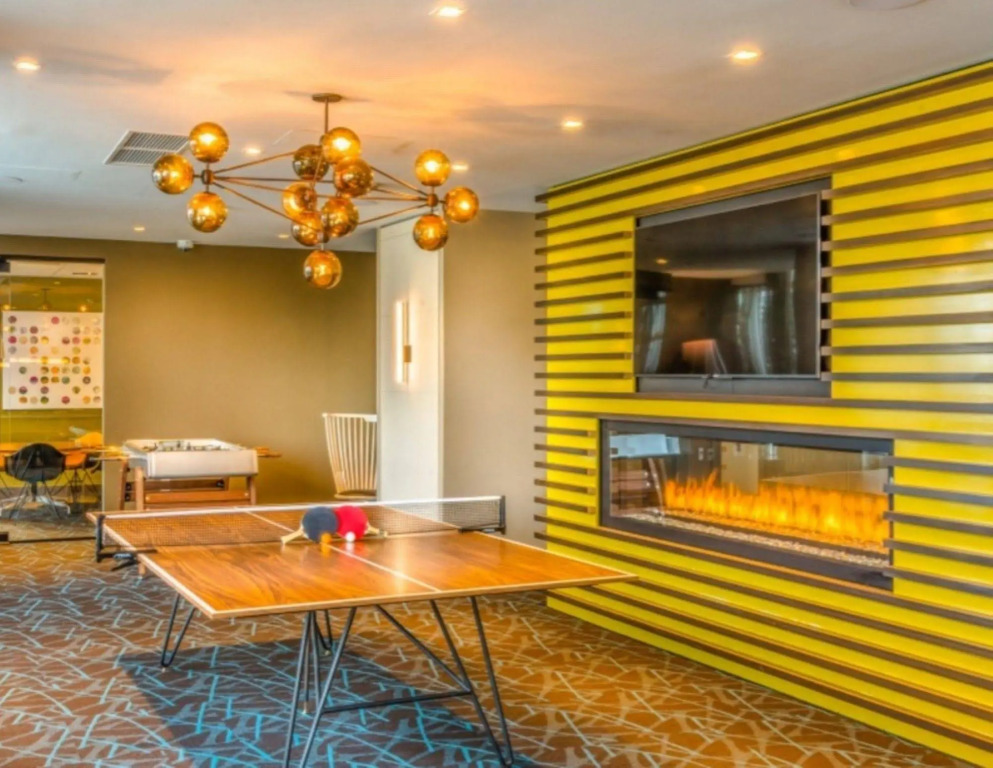 Global Luxury Suites at Newport