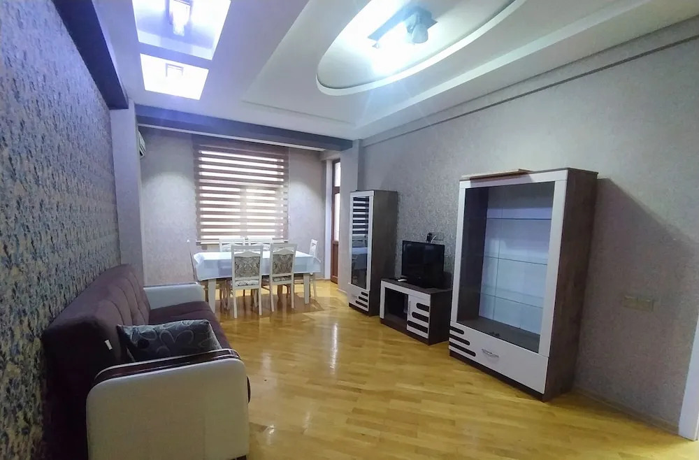Bakuvi Tourist Apartment B074