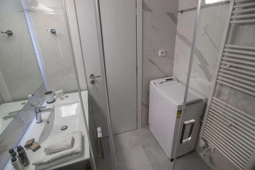 Beautiful apartment near Acropolis by GHH