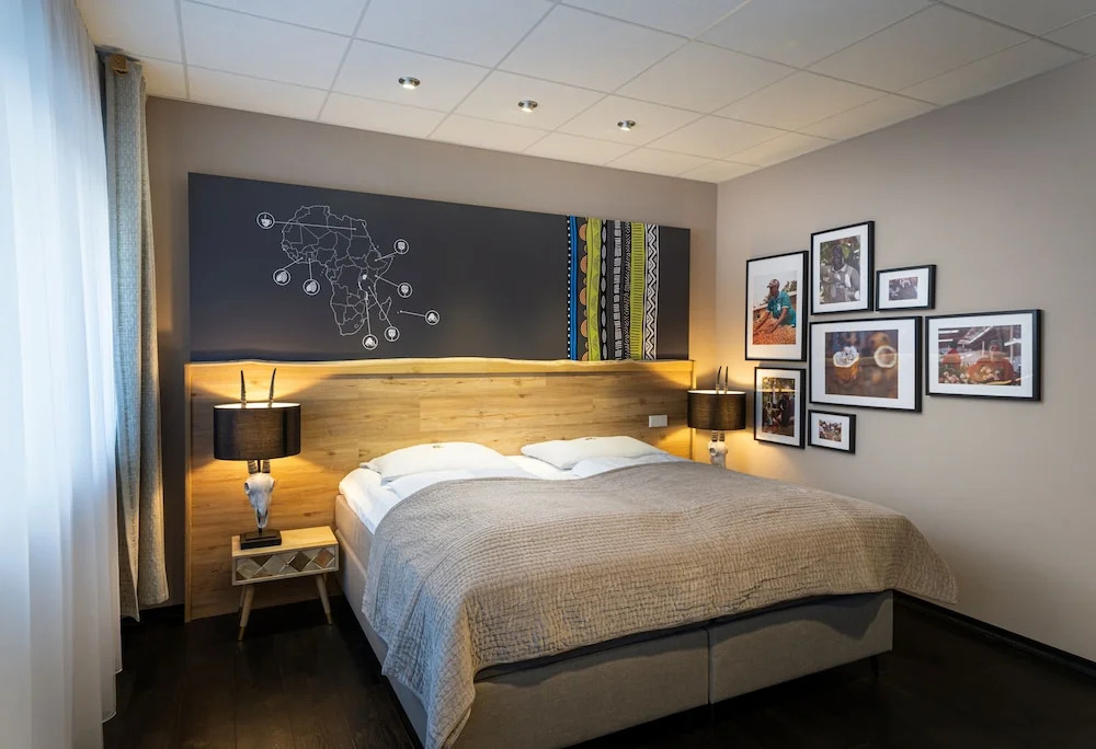 Food Hotel