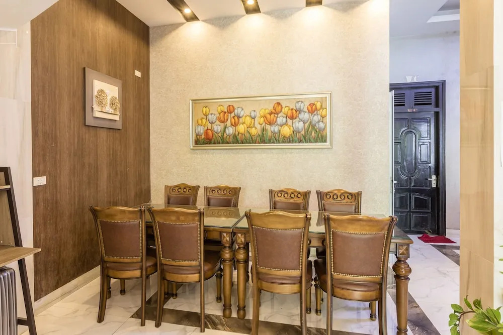 Manmo Ha Noi Business Hotel
