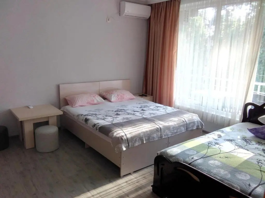 Str.Agmashenebeli 548