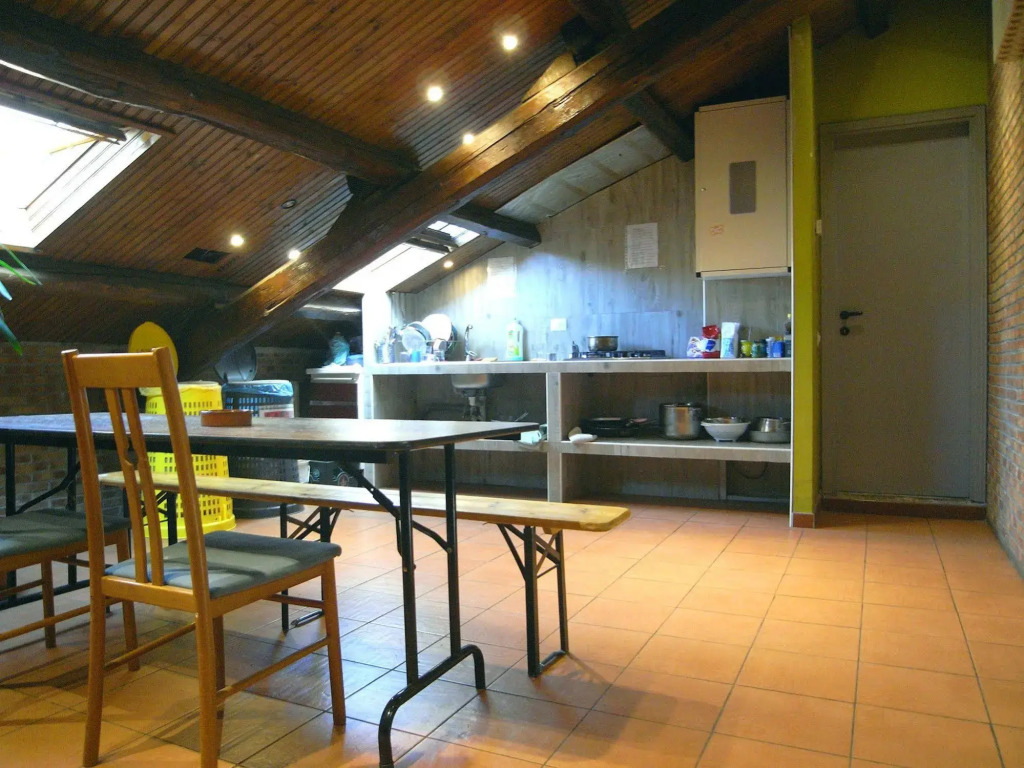 Hostel California