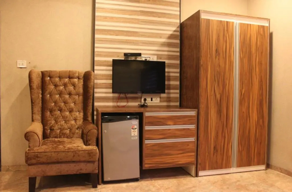 Hotel Welcome, VIP Road Vesu