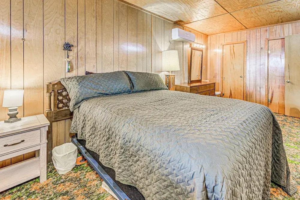 Forest Views & Porch: Family Cabin in Ruidoso
