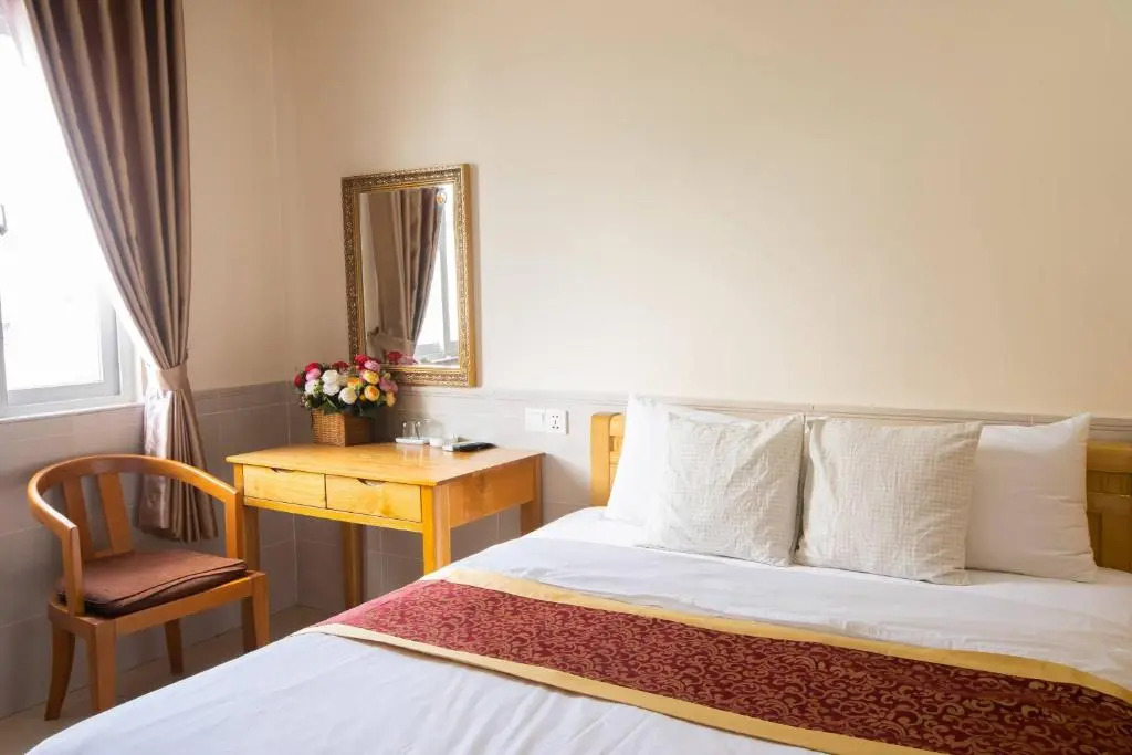 California Saigon Hotel