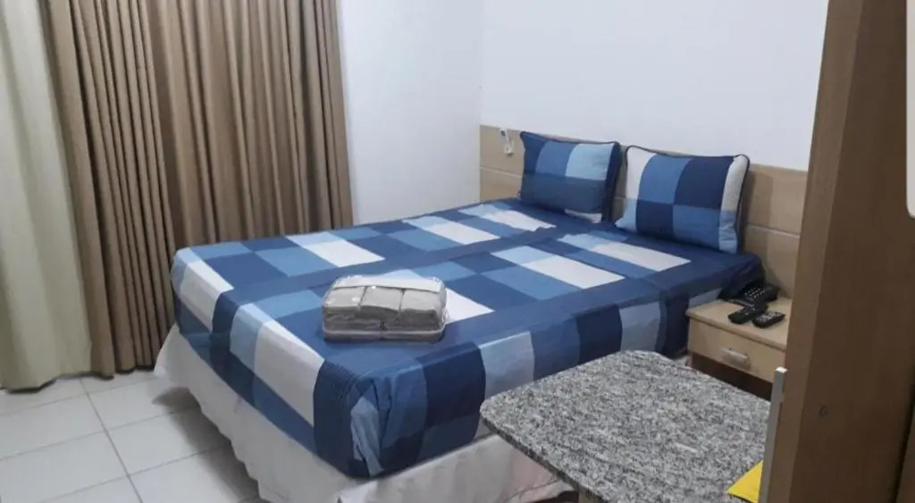 Flat Bairritz Setor Hoteleiro Norte. Quarto 105