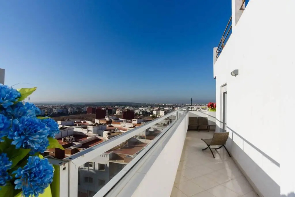 One Bedroom App 10 min to beach