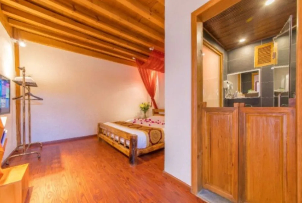 Yilanfenghua Hostel