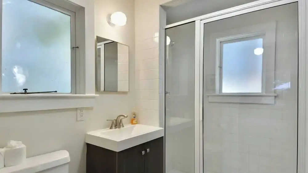 First Breath by Avantstay Close to Old Town w/ Pool Month Long Stays Only