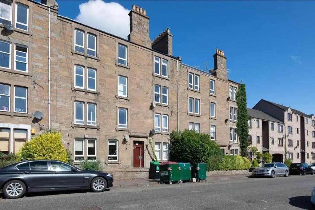 ☆ Bright, 2 Bedroom West End Apartment ☆