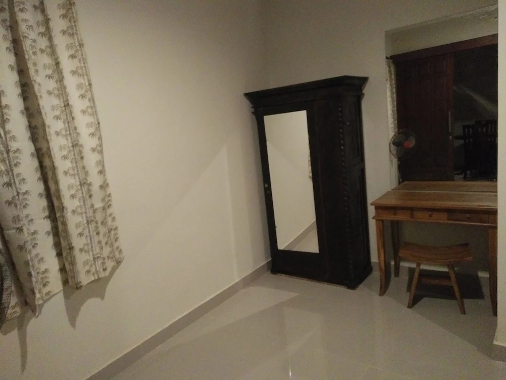 Made House Homestay and Dormitory