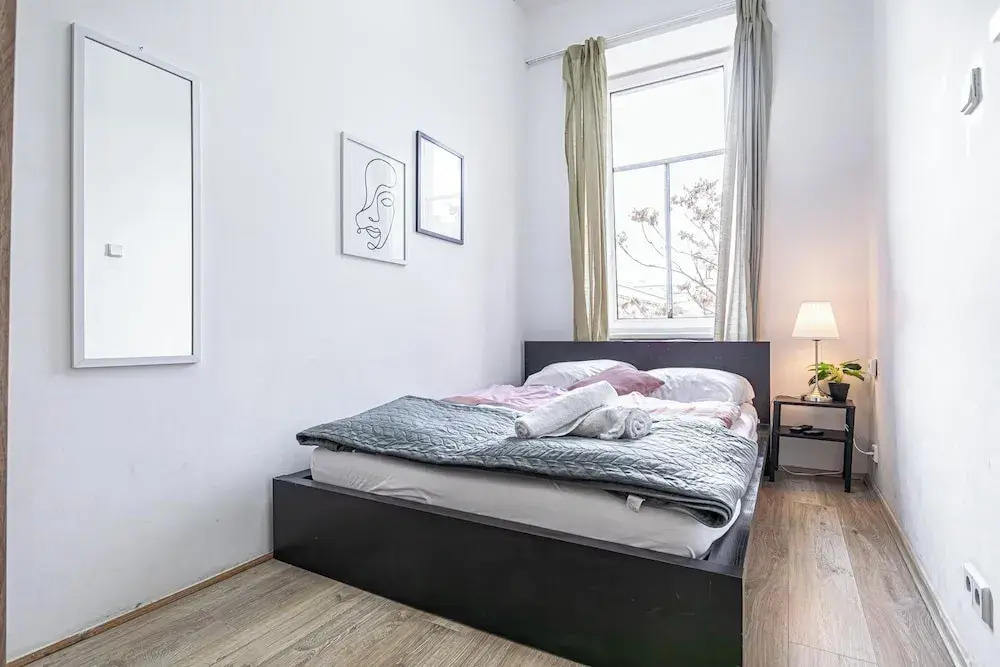 Cozy Room Shared Apt Millennium Tower