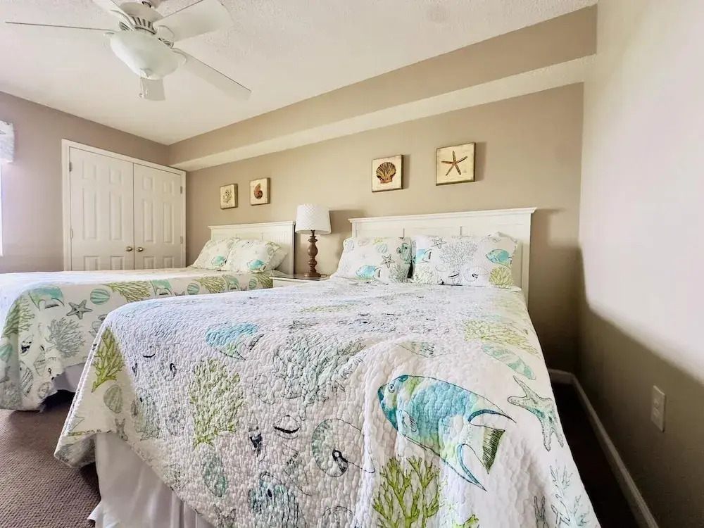 Ashworth 1406 2 Bedroom Condo by RedAwning, North Myrtle Beach