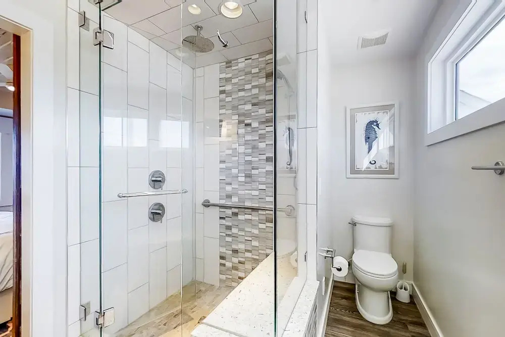 Oceanfront Townhouse With Ocean Views, Central AC, Wifi, & Outdoor Pool