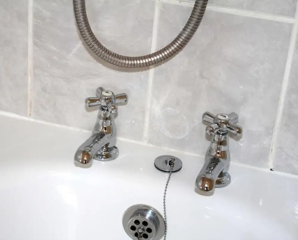 Cotswolds Valleys Accommodation - Exclusive use character one bedroom family holiday apartment