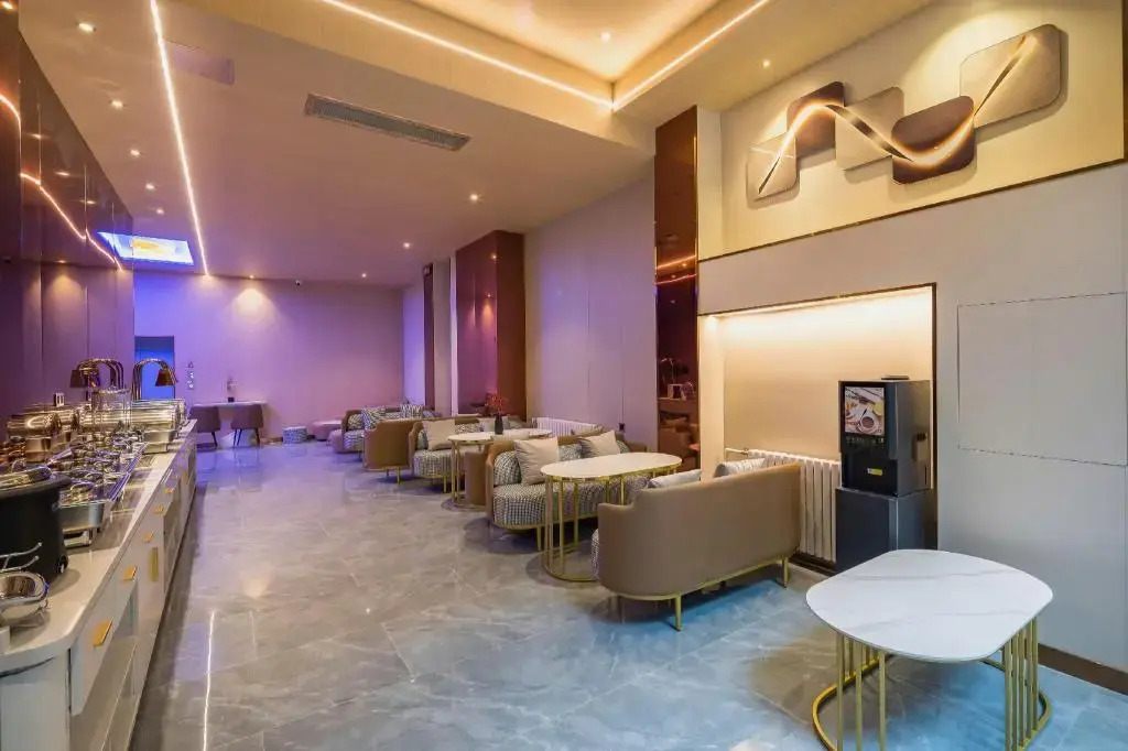 Dequan Luxury Huayuan Hotel, near POP LAND and SOLANA