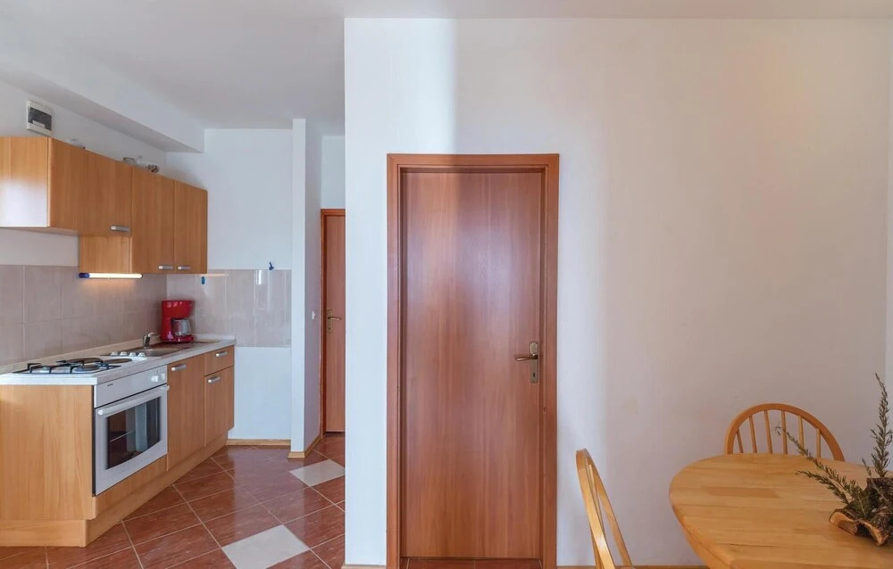 Nice Home in Zivogosce With Wifi and 2 Bedrooms
