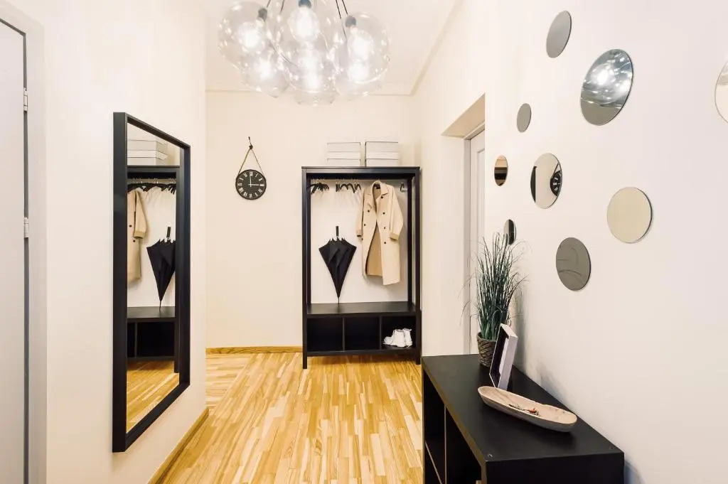 ELVIS apartment/11 beds/6 bedrooms/Riga Old Town