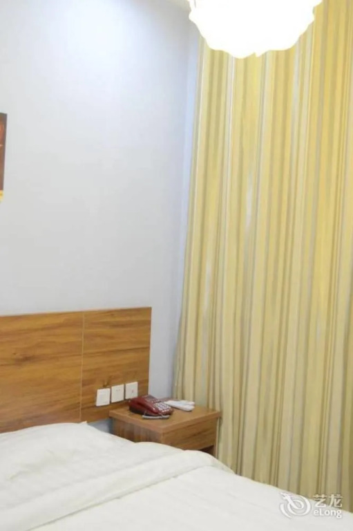Junru Business Hotel- Qingdao Jinshui Road Branch