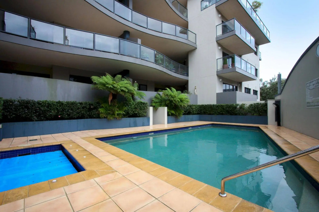 Nautilos Apartments