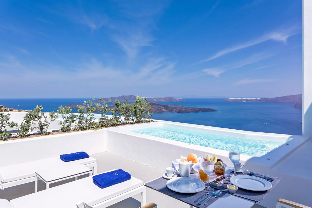 Alti Santorini Luxury Suites