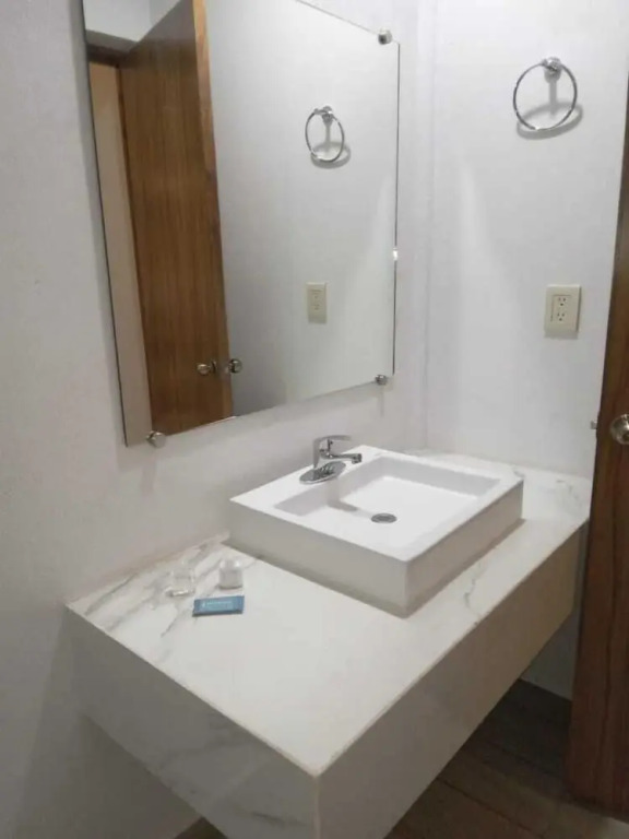 Hotel Camelinas Express