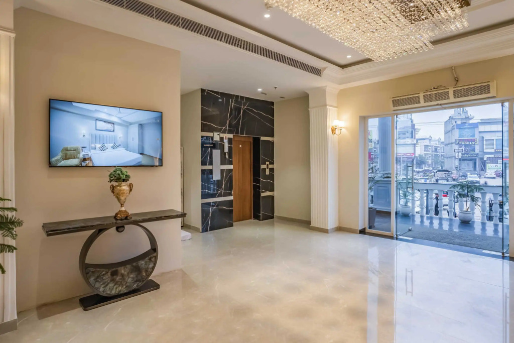 Clubhouse Hotel by CheckIn Chandigarh Mohali