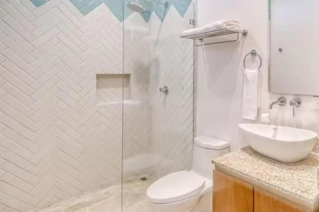 302 Amena Amazing 2 Bdr Penthouse w/ Private Pool and Gym