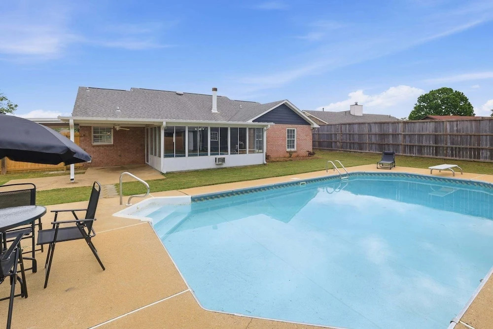 Private Pool Quiet Retreat Games 3 Bedroom Home