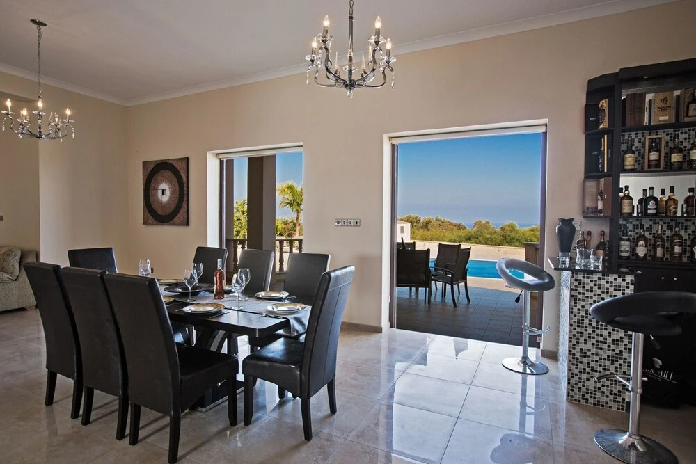 Villa Geordie 7 Platinum