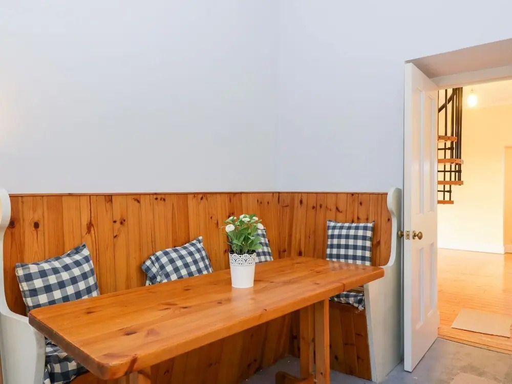 Rosemount Cottage, Helensburgh