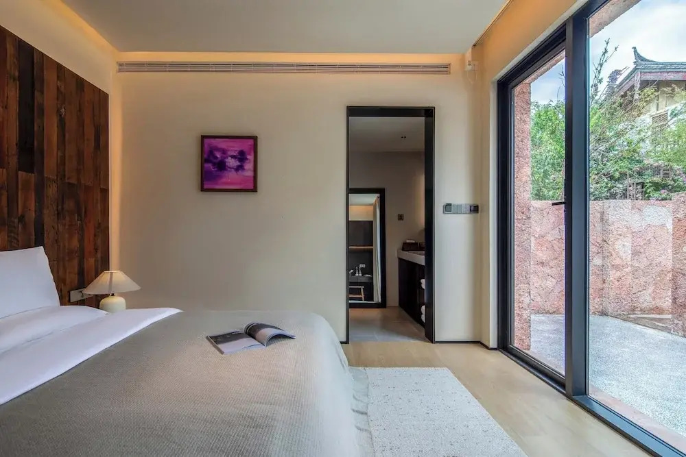Mucheng Xichi Snow Mountain Art Resort Hotel
