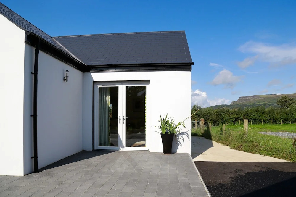 The Willows House & Studios