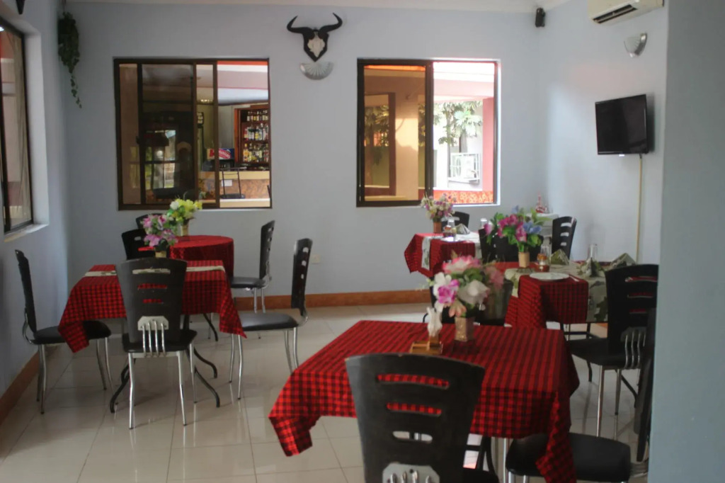 Arusha Giraffe Lodge